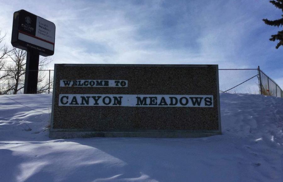 Canyon Meadows Community Sign
